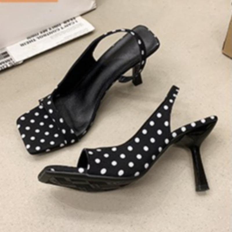 

Модные женские босоножки на высоком каблуке Модные летние босоножки с квадратным носком 2025 Элегантные шлепанцы Дизайнерские туфли-лодочки для платья Вечерние сандалии для женщин 43