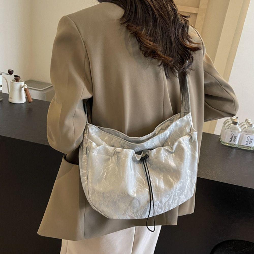 Large Capacity Drawstring Shoulder Bag Zipper Casual Crossbody Bag Nylon Shoulder Bag Travel