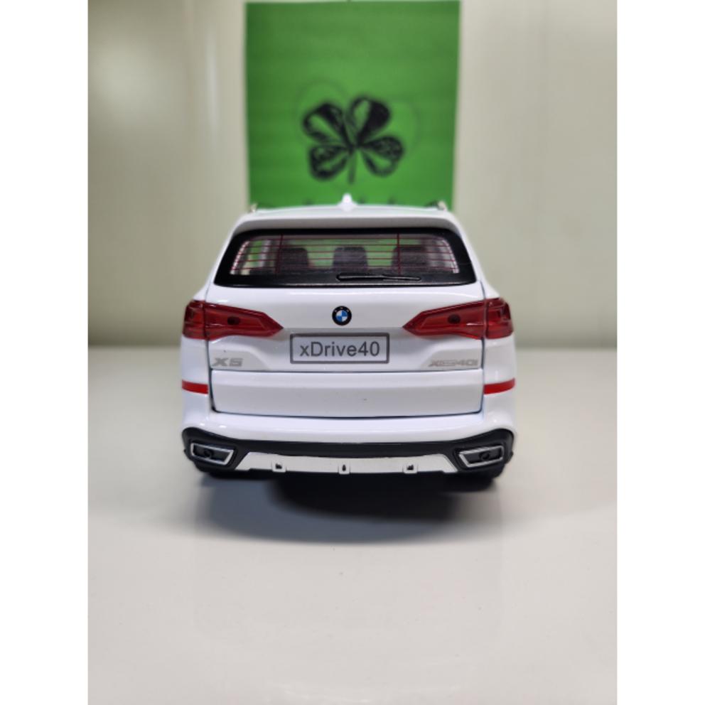 1:24 Scale Diecast BMW X5 SUV Model Car Toy - White