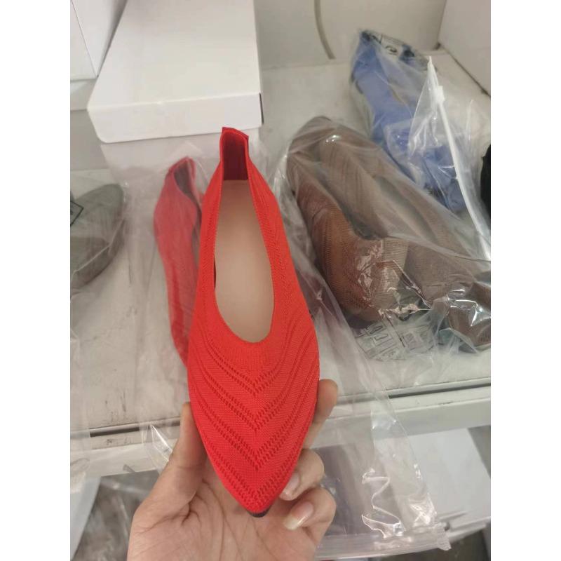 Breathable knitted large-size women's shoes, black and yellow casual fashion one-pedal lazy shoes, women's summer shoes