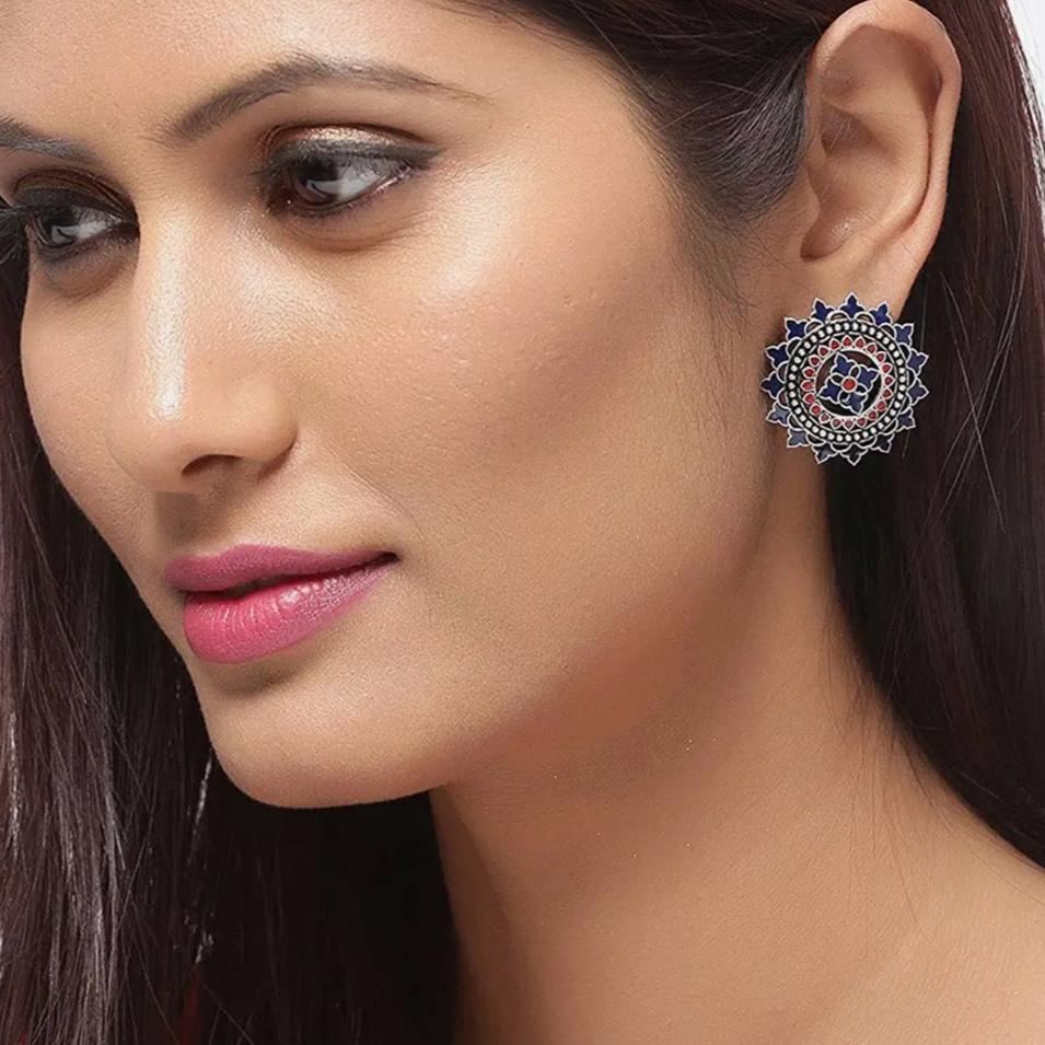 Boucle d'oreille oxydée en argent et laiton pour femmes et filles, collection exclusive élégante et tendance, produit 100 % respectueux de la peau pour boucle d'oreille