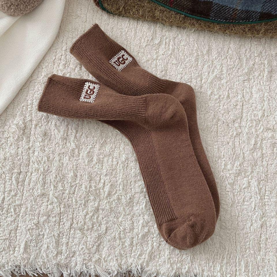 

Носки до середины икры из хаки шерстяного флиса: Теплый, Однотонный, Вышитый Логотип One Size кофейный
