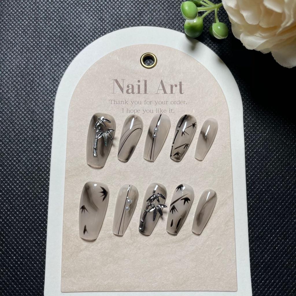 

Artificial Nail Black Halo Dyed Bamboo Mid Length Style Manicure Nails Wearable M