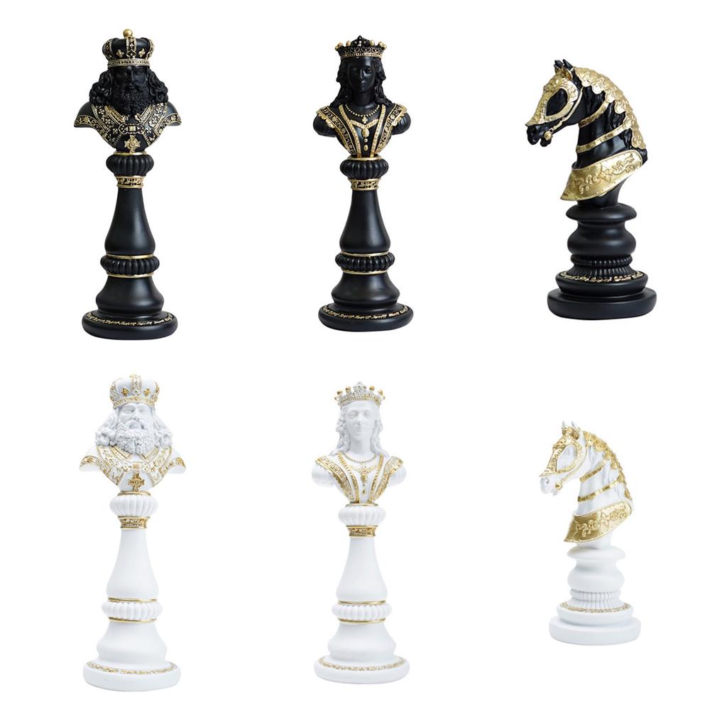 Elegant Schackstaty Drottning/Kung/Häst Dekorativ Resin Skulptur i Svart/Vitt för Hemkontor och Studierumsdekoration