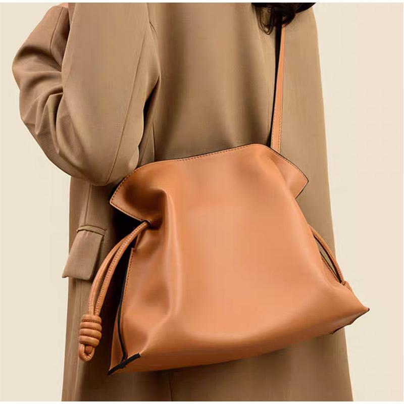 Marca Lusso Coulisse Lunga Borsa a Spalla Crossbody Design Pieghettato Pelle di Mucca Borsa Fortuna Moda Femminile Pochette Borsa a Secchiello Borse Capienti