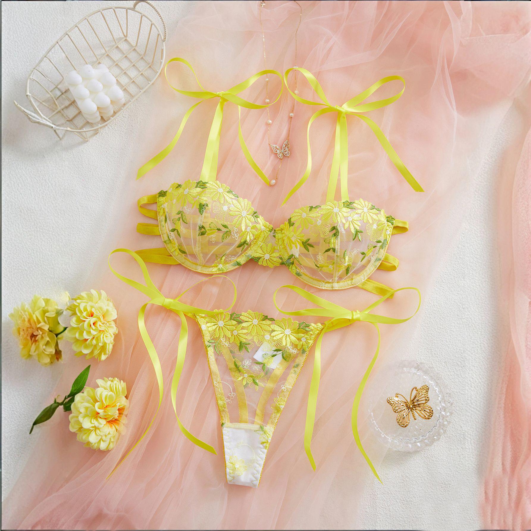 

Осенний цветочный вышитый кружевной комплект нижнего белья - Прозрачный бюстгальтер и стринги XXS жёлтый
