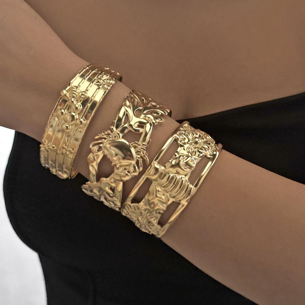 Stainless Steel Vintage Exaggerated Wide Cuff Bangle for Women Gold Color Starfish Shell Geometric Bracelet Beach Party Jewelry