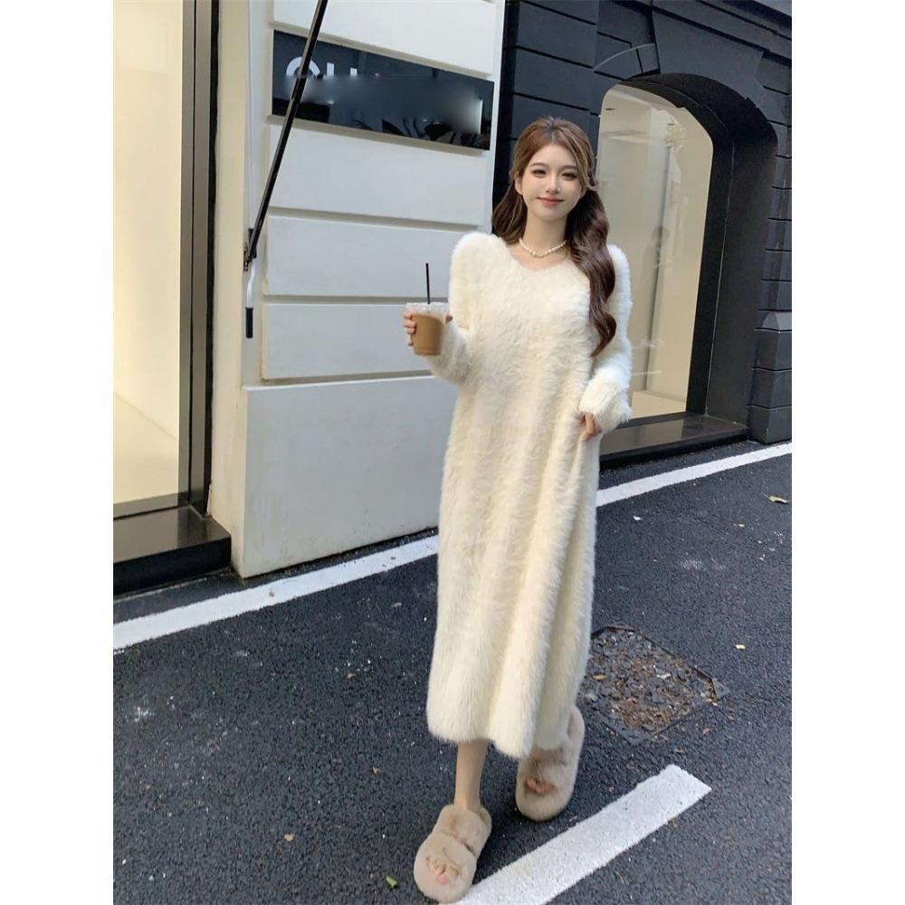 Herbst und Winter Neu Imitation Nerz Samt Locker Über dem Knie Langer Haarrock Damen Übergröße Pyjama Kleid