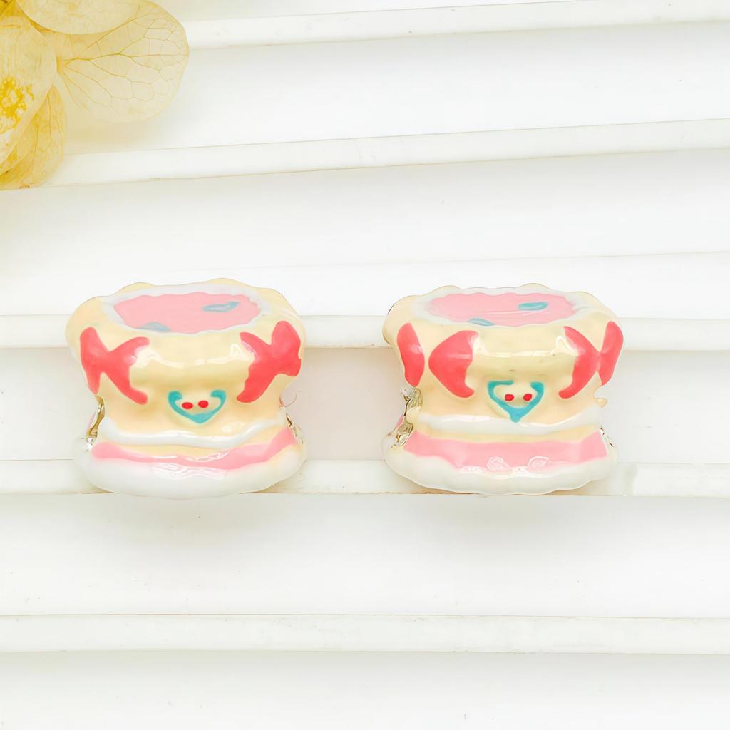 Hand-Painted 3D Cartoon Cake Ice Cream Beads for DIY Jewelry Making