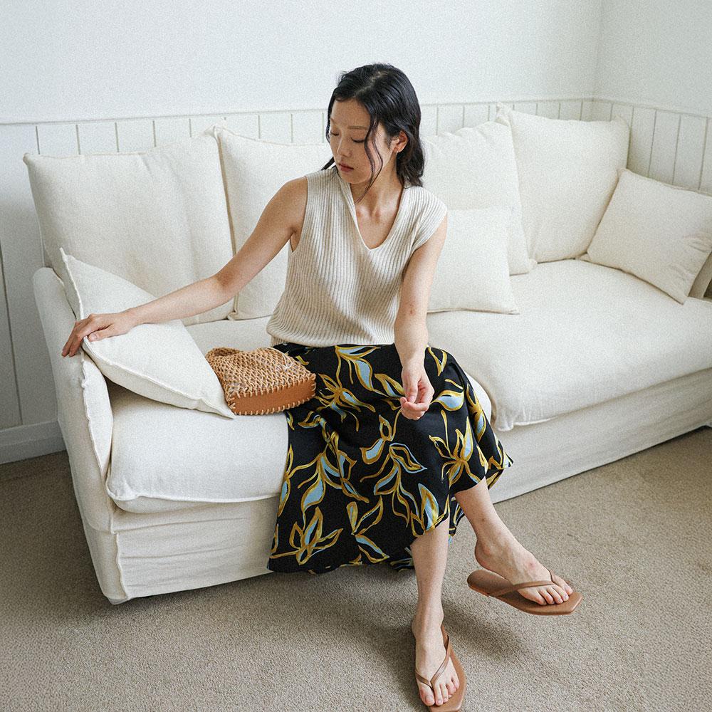 Laengsseon Ls_Brush Print Satin Skirt_2Color