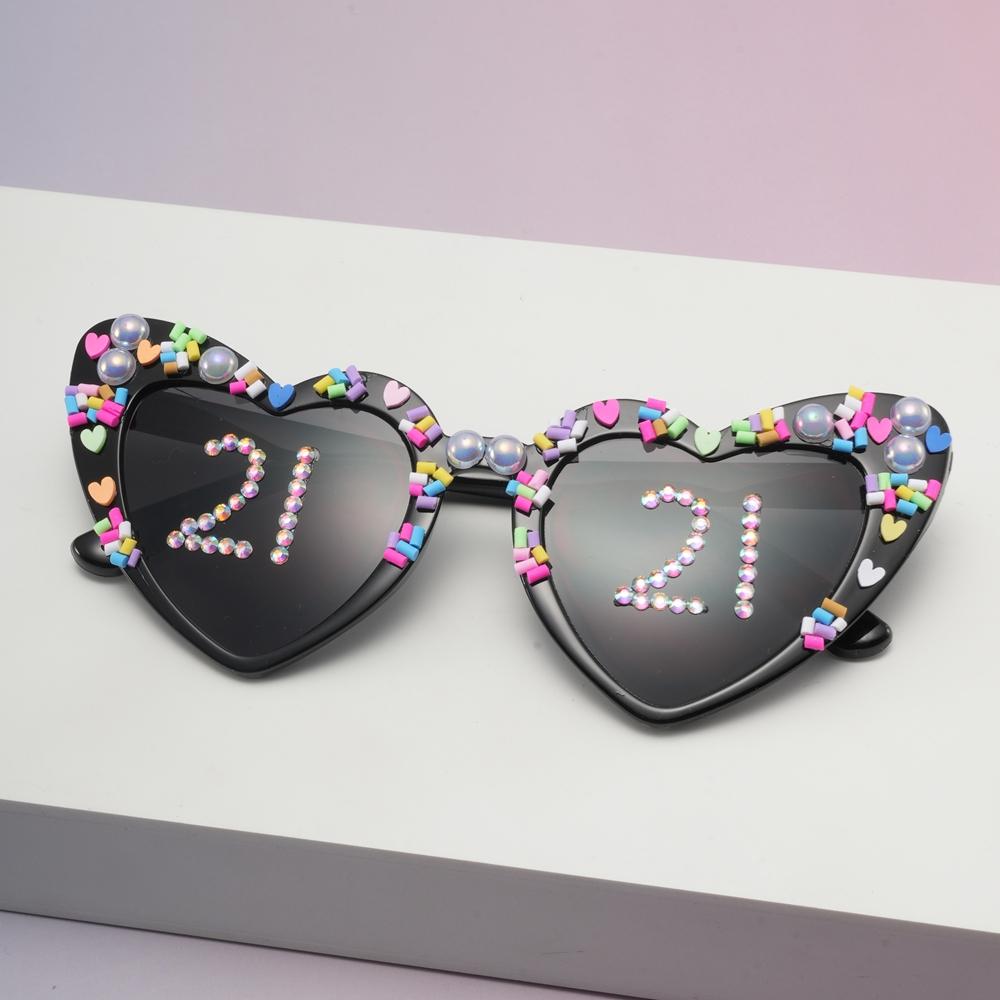 Lovely Birthday Gift with Diamond-encrusted and Pasted Sunglasses for Women Cute Sun Glasses Romantic Party Gift