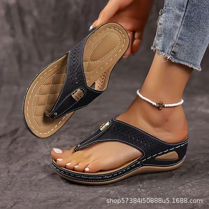 

European and American foreign trade large size low heel fish mouth flat bottom sandals women s belt buckle hollow beach cool slippers 43 чорний