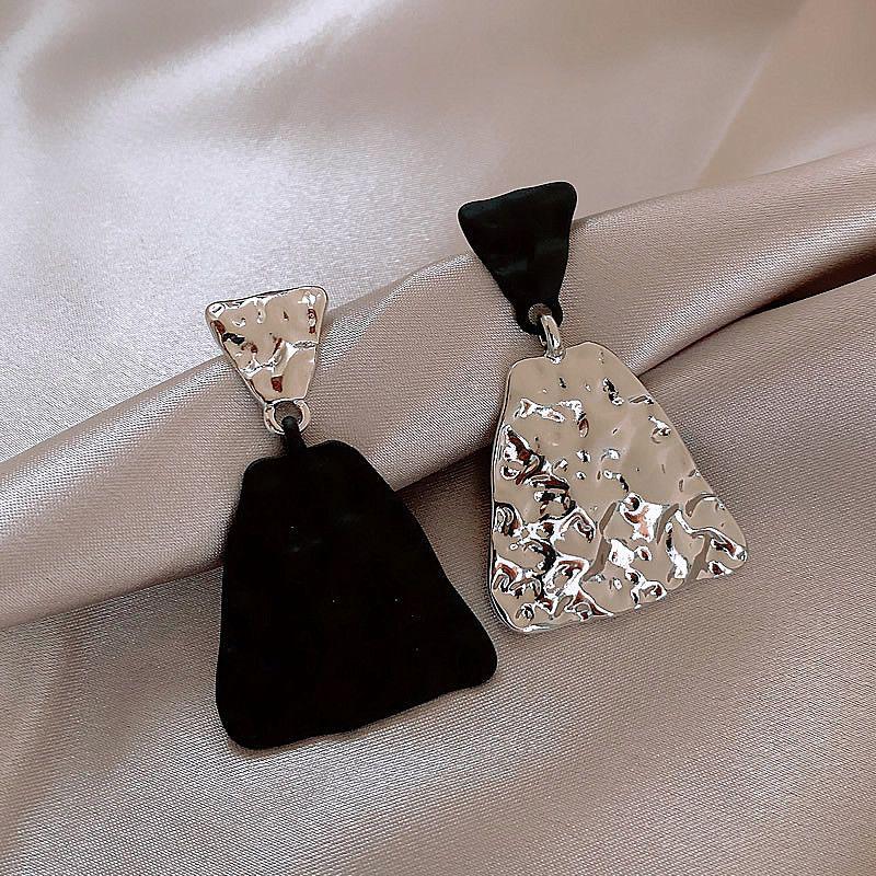 Elegant Gold-Plated Black Zircon Stud Earrings - Niche Design for a Luxurious Fashion Statement