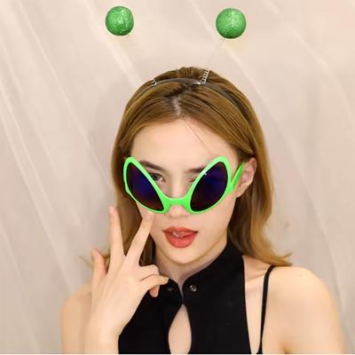 Neue Alien Brille Lustige Feiertags Party Sonnenbrille Halloween Erwachsene Kind Partyzubehör Regenbogen Gläser ET Sonnenbrille Shades