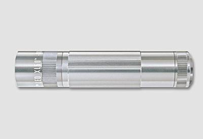 Lanterna LED MAG-LITE XL50 S3107 3AAA com Estojo, Prata