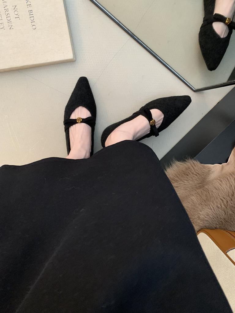 2025 autumn new pointed head with bow inner height commuting temperament women's single shoes