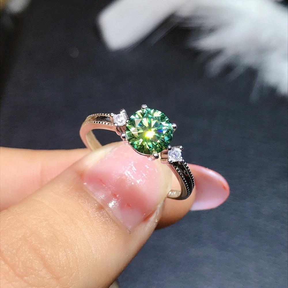 Sparkling High Carbon Diamond Women Ring 1 Carat Green Moissanite Open Adjustable Elegant Jewelry Gift