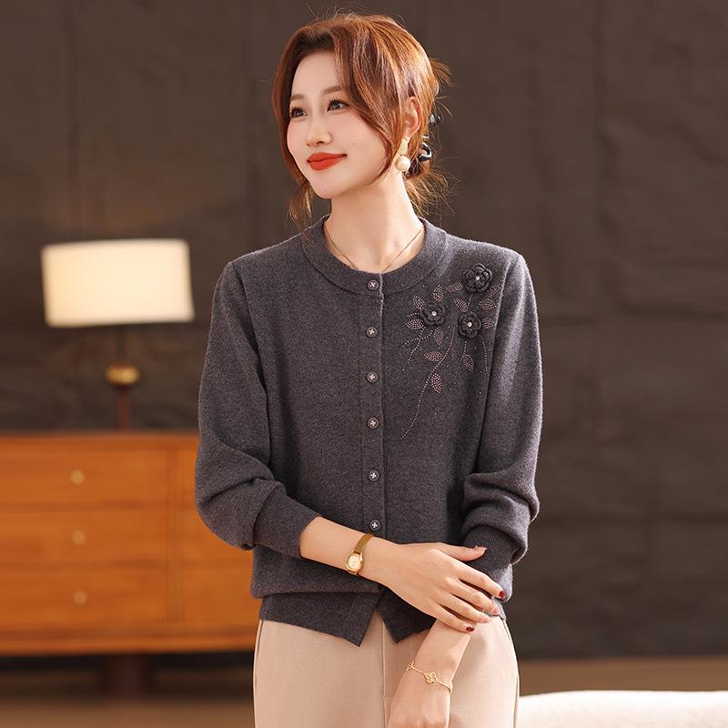 Elegant Spring Knit Cardigan for Moms: Women's Versatile Wool Sweater, Perfect for Middle-Aged & Elderly, Loose Fit for Autumn/Winter.