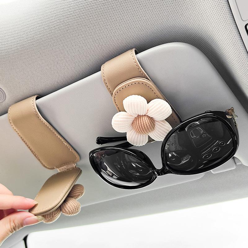 1pcs Cute Flower Universal Sunglasses Holders For Car Magnetic Leather Clip Cartoon Bear Auto Visor Glasses Hanger Box Interior