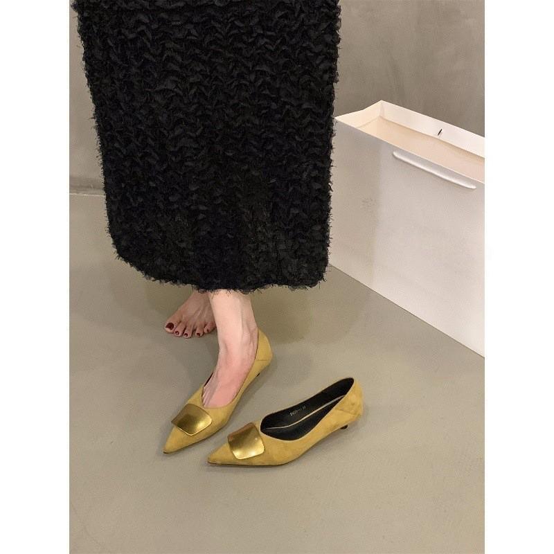 

French kitten heel pointed suede single shoes shoes 2025 new summer temperament black high heels commuter shoes 41 жовтий