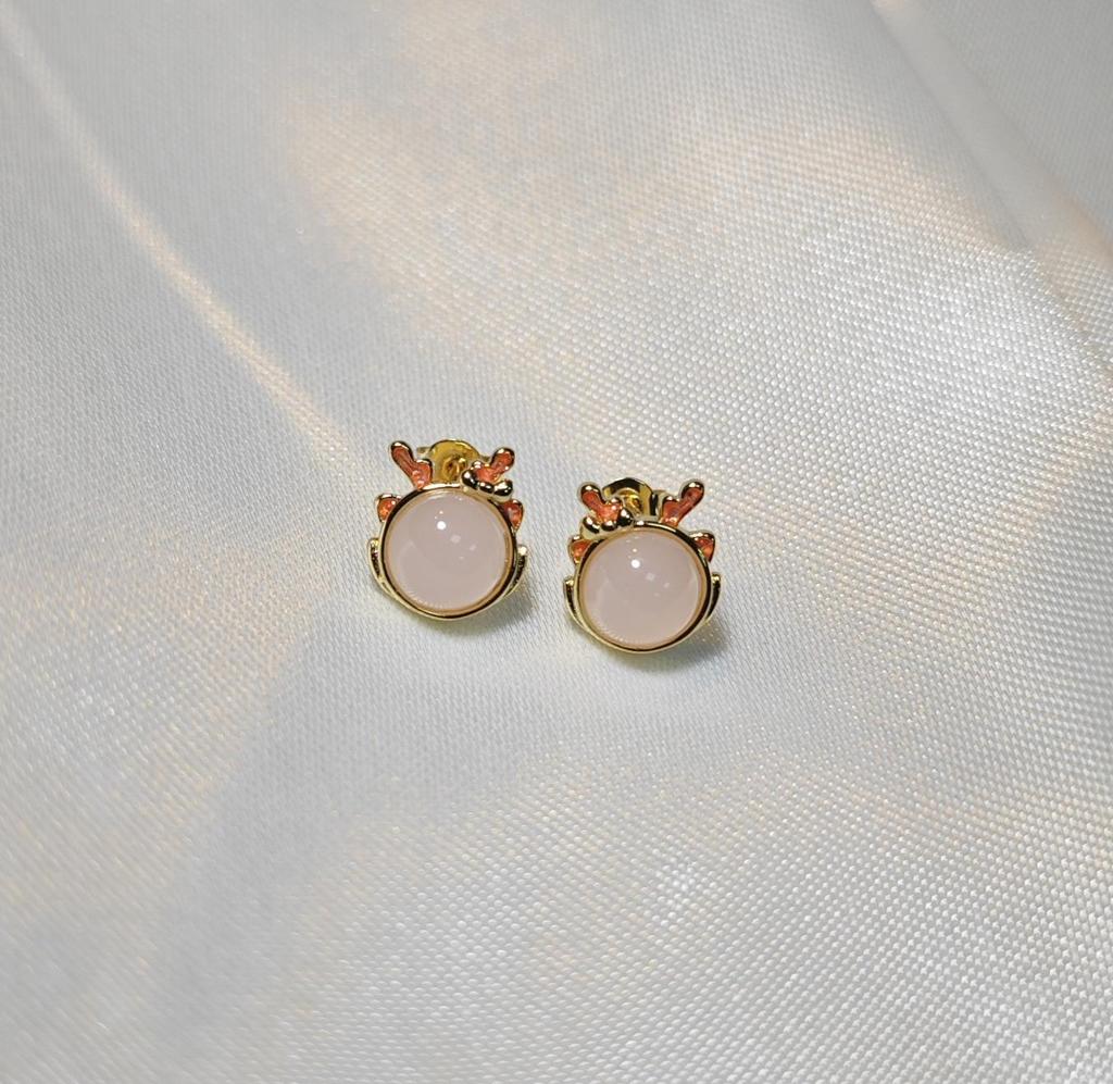 Natural Rose Quartz Dragon Stud Earrings for Women - Cute, Trendy, Versatile, Exquisite, Guardian Benming Year Accessory.