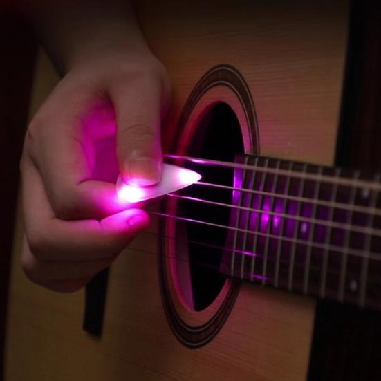 Glowing Guitar Picks LED Light Up Guitar Plectrum Illuminated Guitar Picks Accessory for Acoustic Electric And Bass