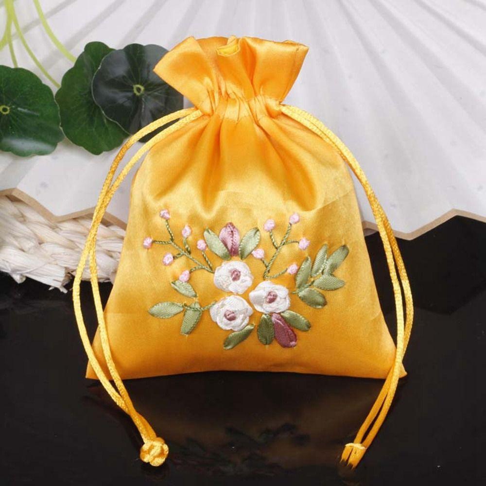 Candy Bag Embroidery Flower Drawstring Bag Perfume Spice Bag Cloth Storage Bag  Ladies