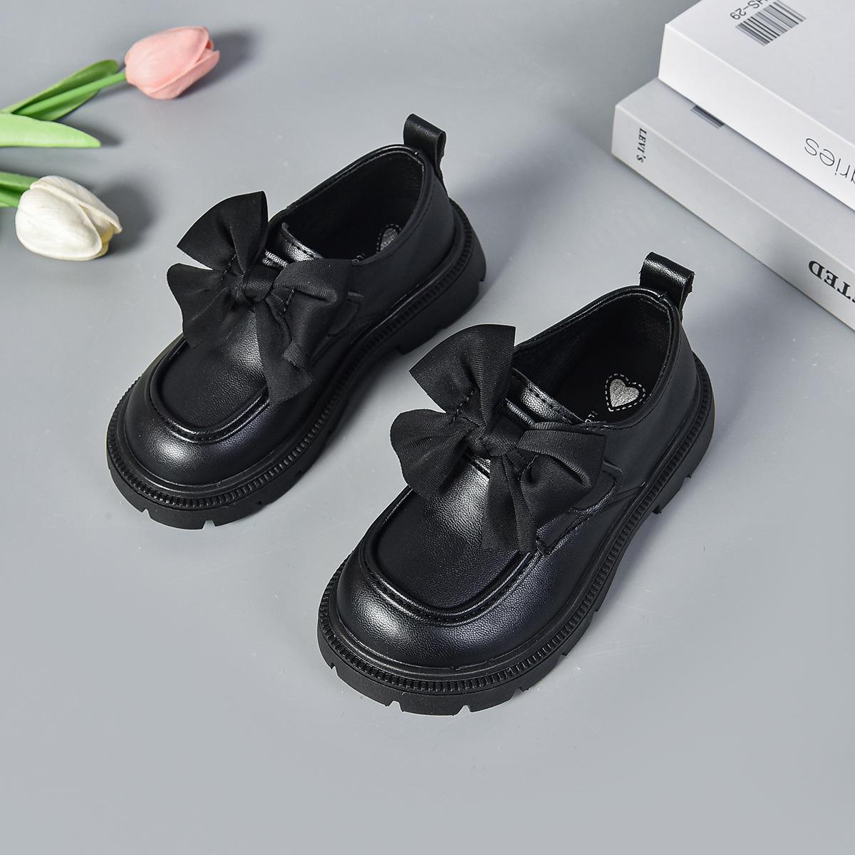 

Girls shoes small leather shoes 2025 spring new student single shoes princess shoes soft-soled shoes big children loafers foreign trade 50 pairs of 26-30 yards in a whole box