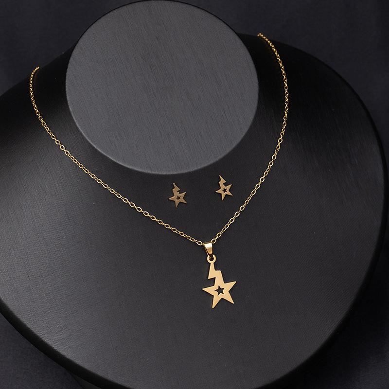 Fashion Hollow Love Glossy Necklace Earrings Set Women'S Niche Design Heart Pendant Earrings Necklace