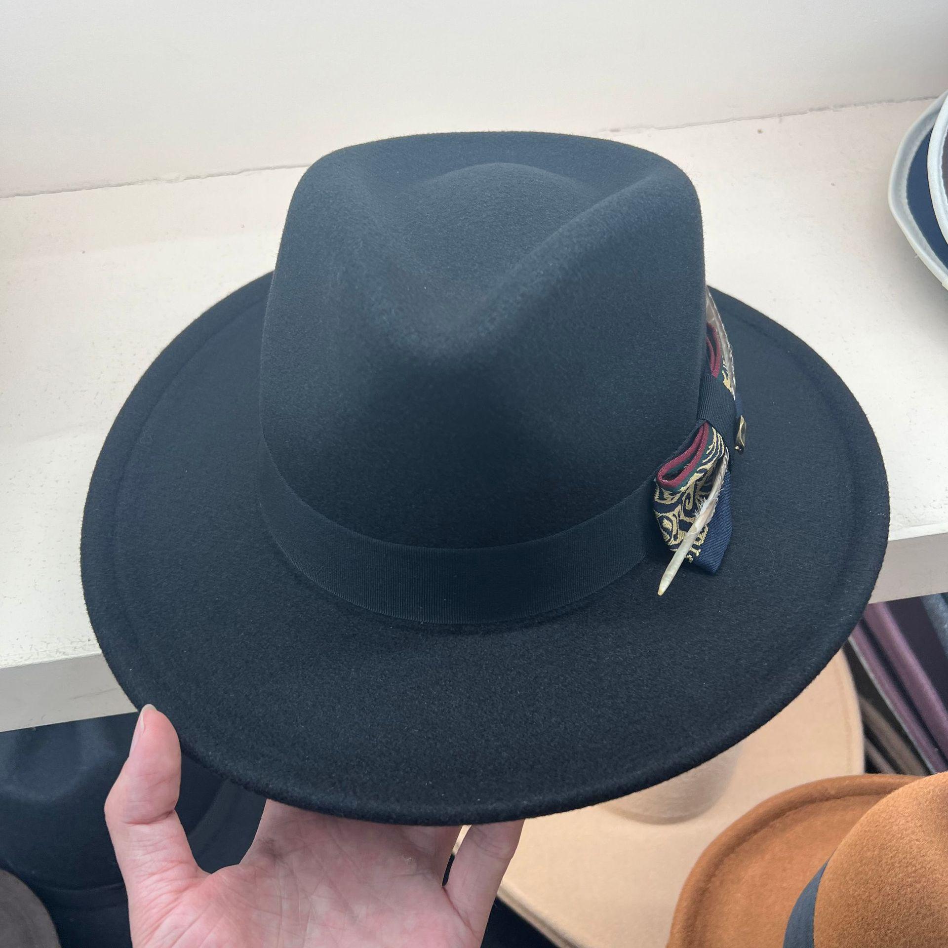 

Европейская и американская высококачественная шерстяная фетровая шляпа, мужская мода, высококачественный ретро-цилиндр с перьями, детская рыцарская шляпа M（56-58cm） чёрный