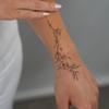 Bloemenlijn Tattoo Stickers Waterdicht En Langdurig High-End Niche Eenvoudig Handrug Tattoo Stickers