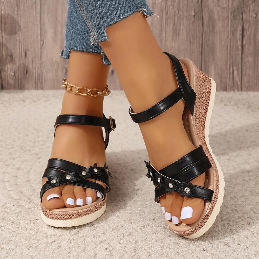 Fashion Flower Decoration Women's Wedge Sandals Summer 2025 Lightweight Ankle Strap Platform Sandals Women Comfort Non Slip Beach Shoes