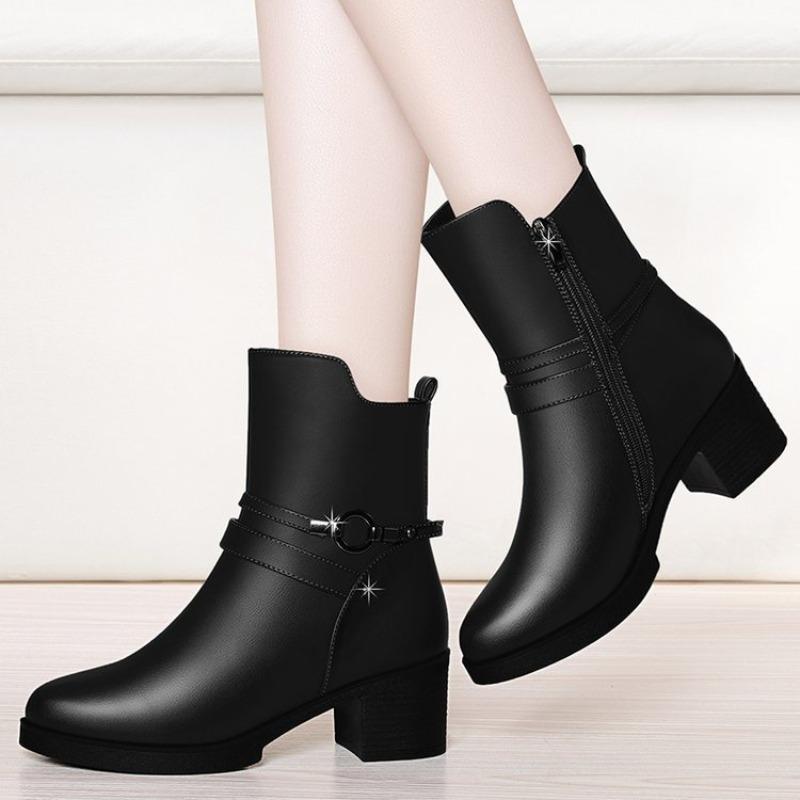 

Coarse heel fashion medium boots thick-soled Martin boots women s autumn and winter new side zipper velvet leather boots 41
