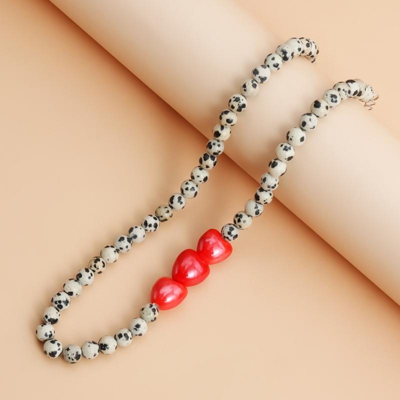 Mooie Rode Steen Hart Kralen Sleutelbeen Ketting Ketting Sieraden Stuk Geweldig Voor Het Combineren Met Verschillende Outfits