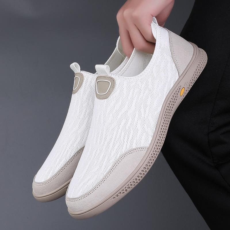 Men's shoes 2025 summer new fashionable soft slip-on shoes Light and comfortable casual shoes soft-soled mesh shoes