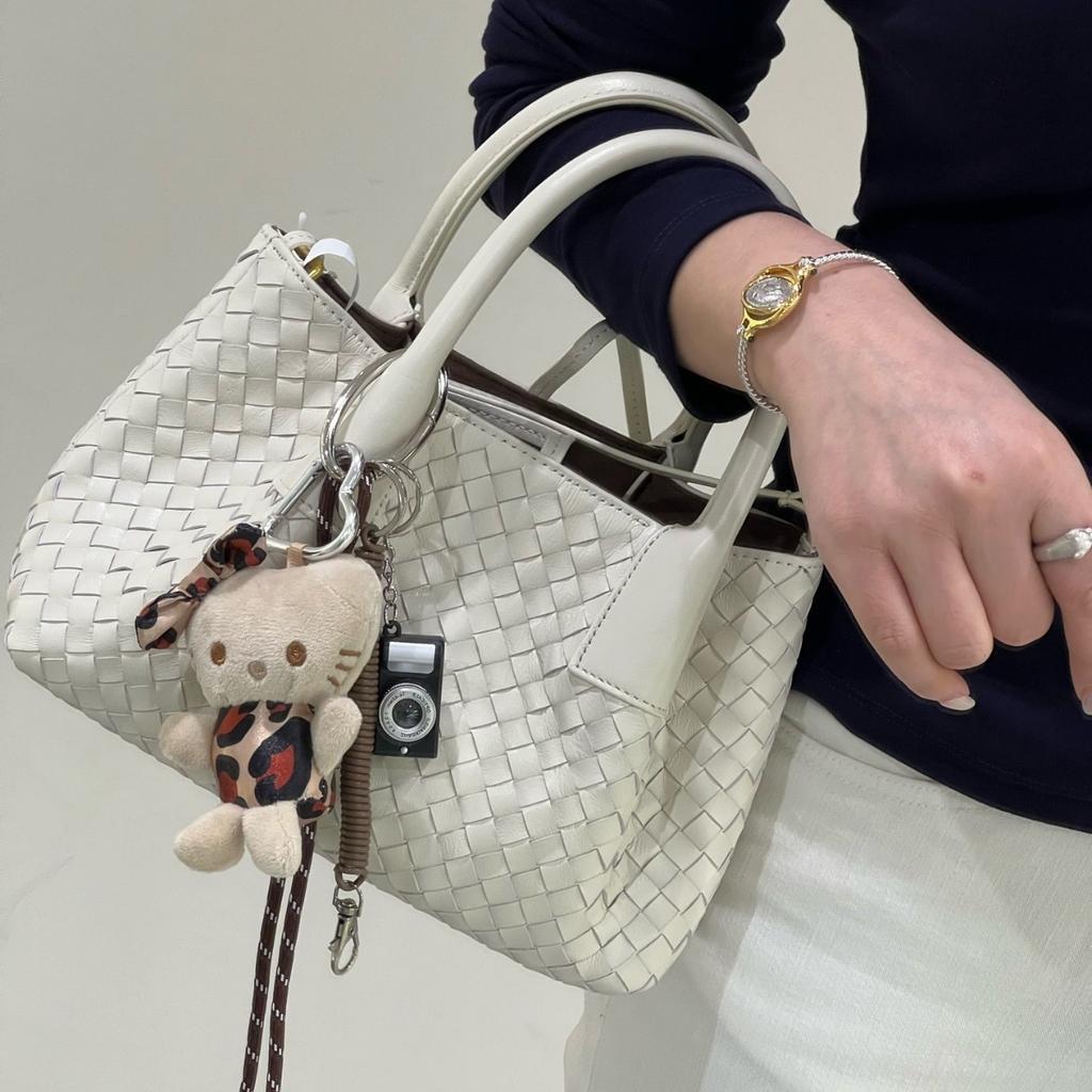 Versatile women's bag, sheepskin woven cabbage basket bag, fashion tote bag, single piece crossbody bag, handbag woman