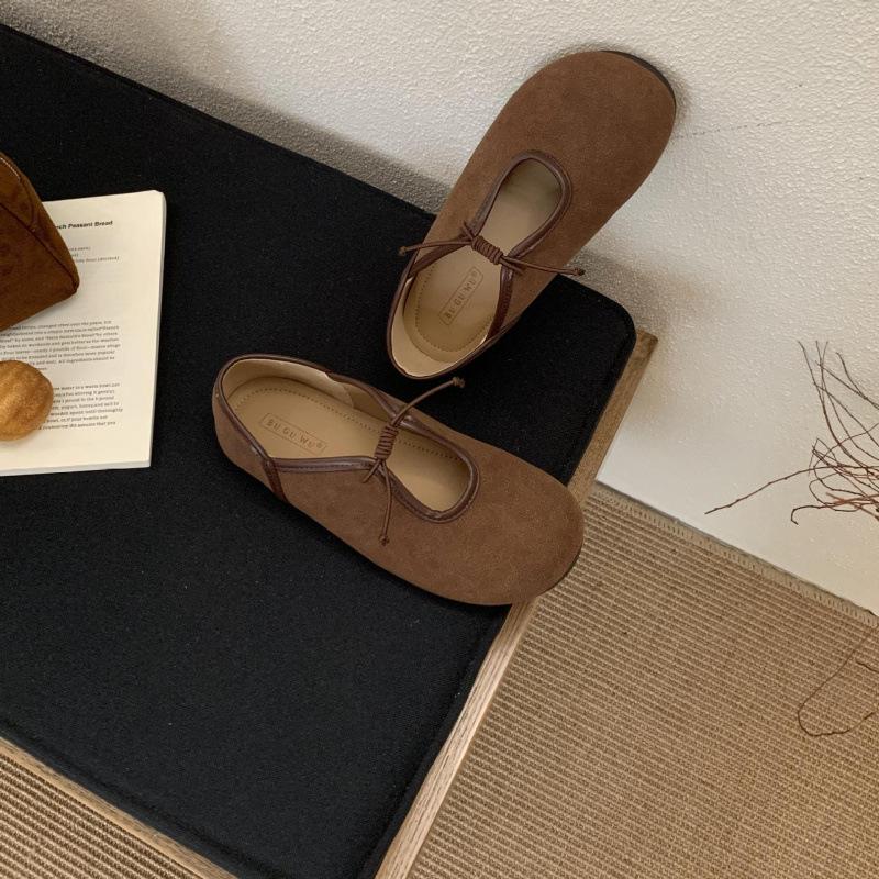 Flat Bottom Shallow Mouth Doudou Shoes Versatile Korean Version Commuter Mary Jane Single Shoes 2025 Autumn New Soft Bottom Breathable Loafers