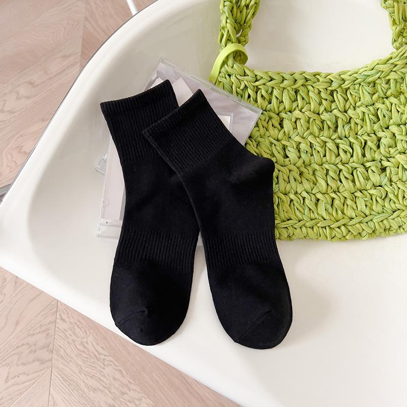 

Женские весенне-осенние трендовые однотонные носки-гольфы для скейтбординга и спорта 1 pair чёрный