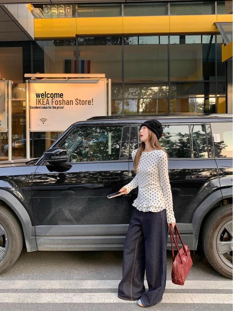 Dam Vit Prickig Långärmad Volangskjorta - Slim Fit Sommar 2025 Kollektion