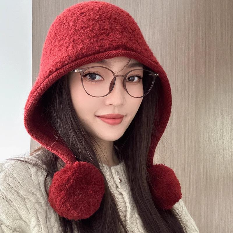 Women's 100% Wool Hat for Autumn & Winter - Warm, Knit, and Face-Flattering Design