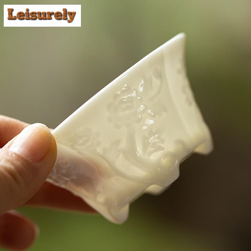 Handamde Relief Plum Blossom Ceramic Tea Cup Customized Master Cup Personal Aroma Smelling Cup Tasting Tea Bowl Kung Fu Teaset