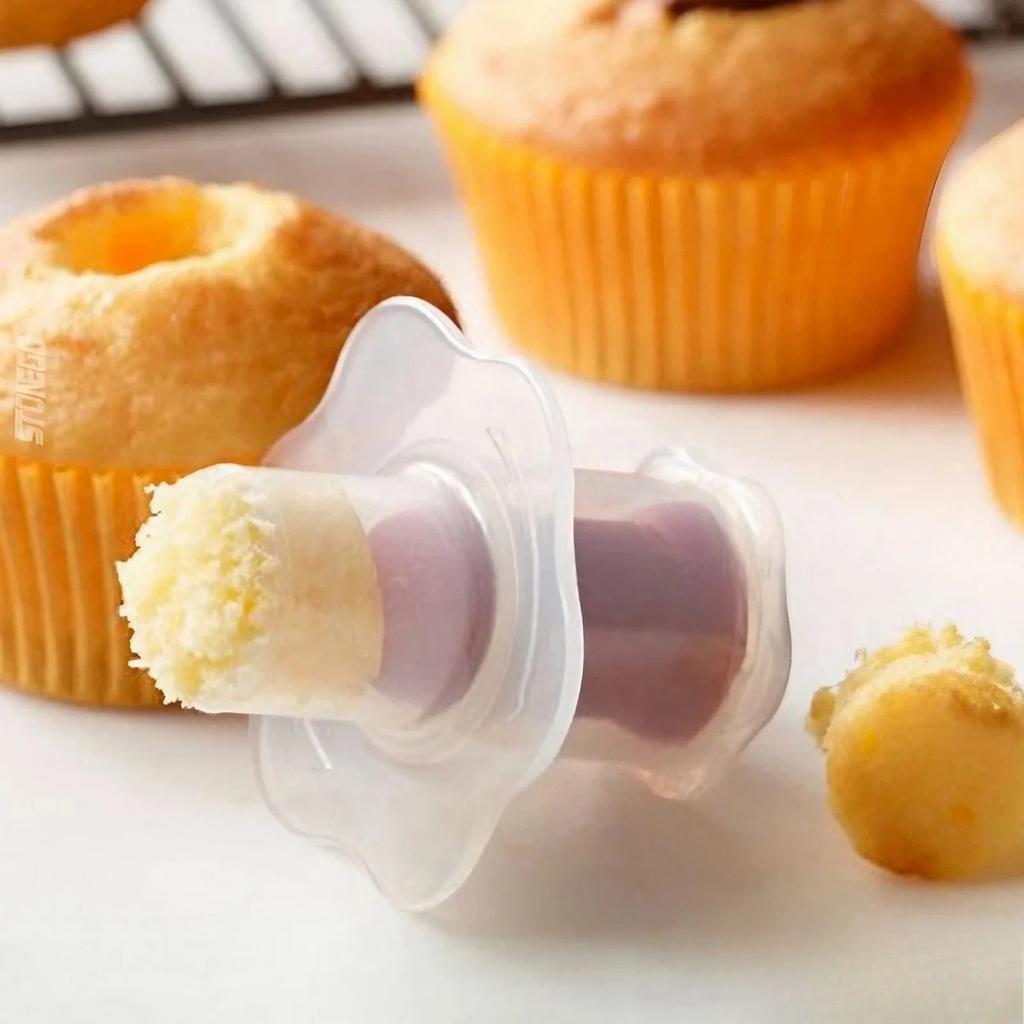 Fashion Kitchen Creative Cupcake Muffin Cake Corer Plunger Cutter Pastry Decorating Divider Model Home Kit