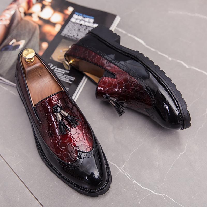 Fashion Fashion Leather Loafers Men Shoes Brogue Business Dress Pointed Oxford Shoes Fashion Platform Casual Shoes Men Driving Moccasin