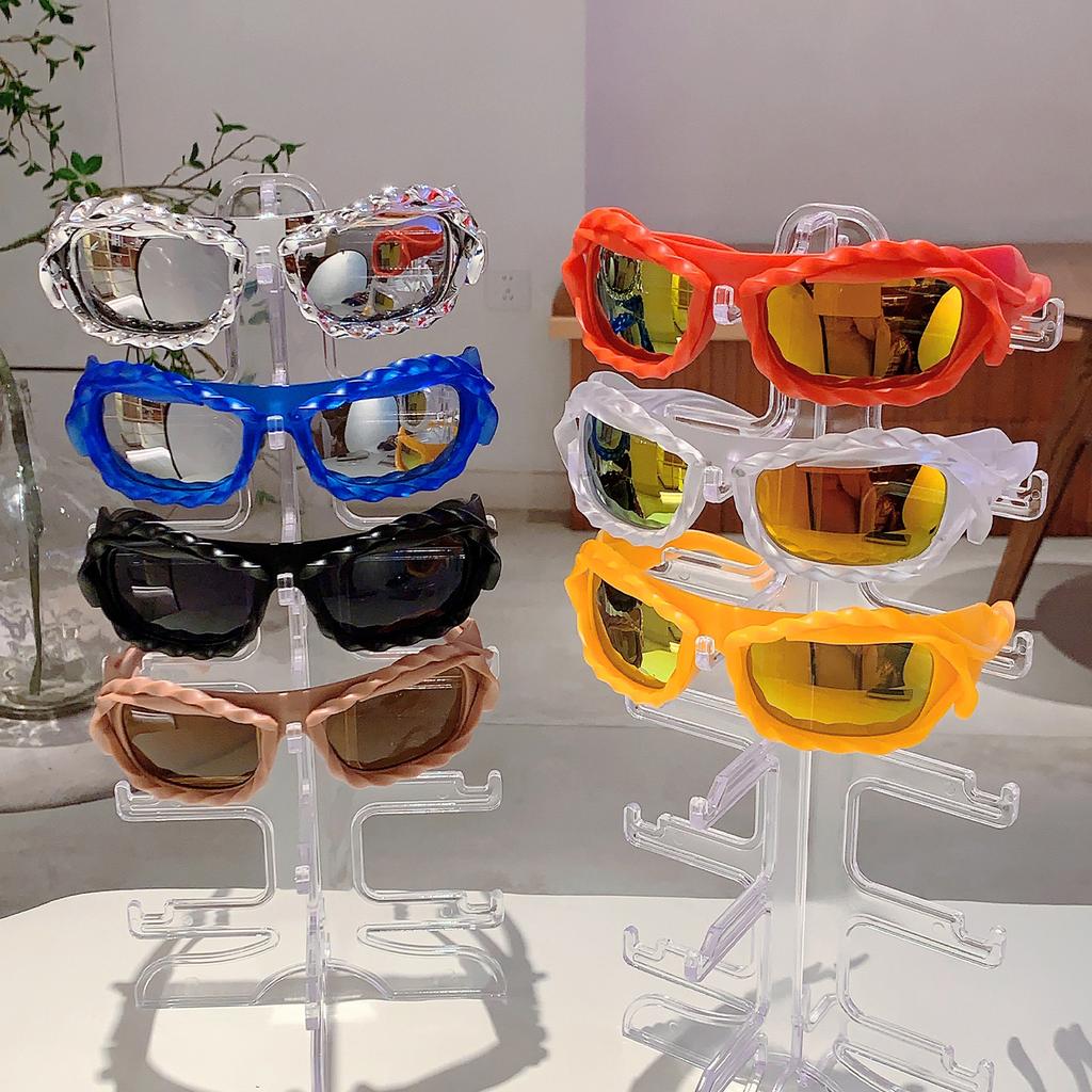 Y2K Trends Black Travel Sunglasses Women Stylish Mirror Punk Shades New in Popular Hippop Ladies Decor Party Sun Glasses