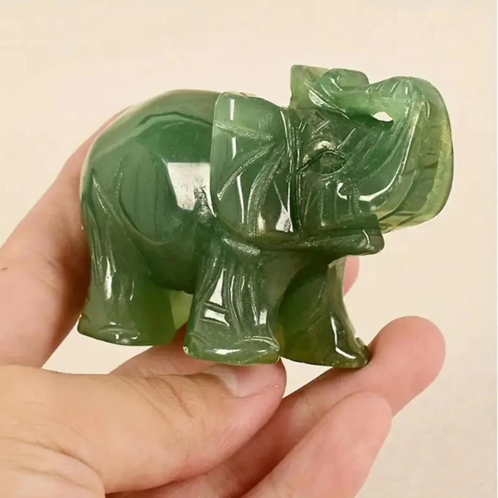 Statua di Elefante in Giada Aventurina Verde Naturale Scolpita a Mano - Ornamento e Decorazione per la Fortuna