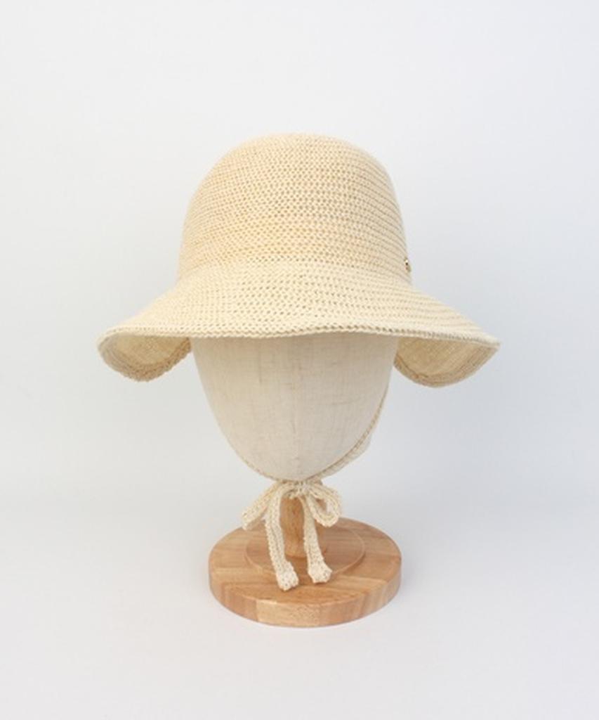 Yunibeosyeolkemiseuteuli Summer Ivory Logo Round Bonnet Hat