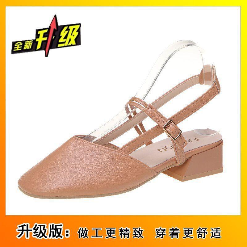 

2025 лето новая сумка голова сандалии фея фея ветер средний каблук универсальный квадратный носок толстый каблук леди нежные квадратный носок одинарные туфли 40