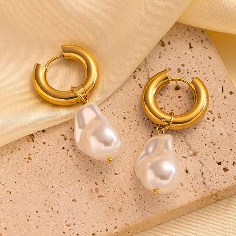Europa und Amerika Vintage Metall Runde Ohrschnalle für Damen Barock Perlen Hängeohrringe Luxuriöser Eleganter Schmuck Geschenke