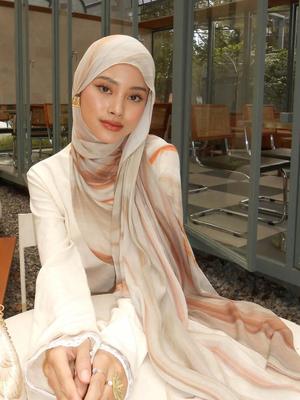 Bohemian Watercolor Print Hijab Women Soft Islam Ramadan Muslim Hijabs Foulard Shawl Wrap Turban Scarf Headscarf Outdoor Photo