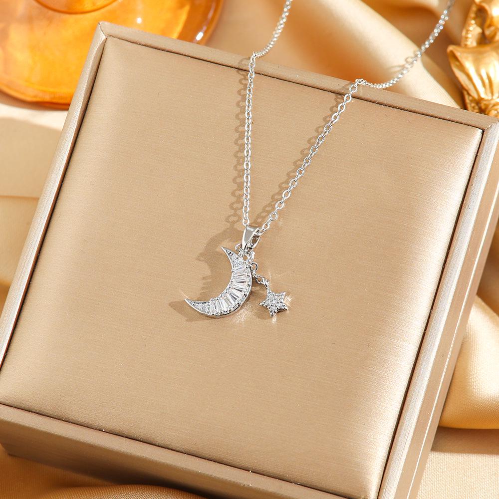 Women's Silver Titanium Steel Necklace with Micro-Inlaid Zircon - Elegant, Durable Clavicle Chain Jewelry